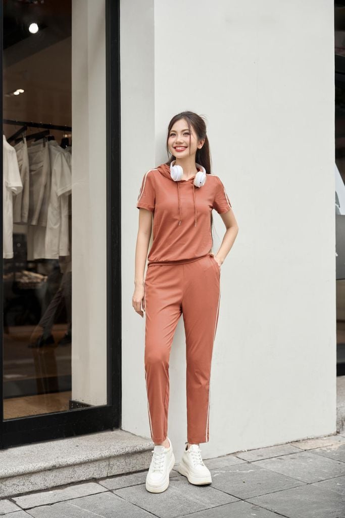  Bộ cotton thể thao quần dài có mũ phong cách năng động, trẻ trung 