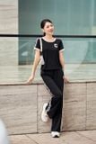  Bộ cotton nữ dáng quần dài phối kẻ cổ viền hình in ngực 