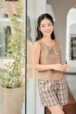  Bộ đồ mặc nhà Cardina chất đũi bamboo quần kẻ áo sát nách xẻ sau 
