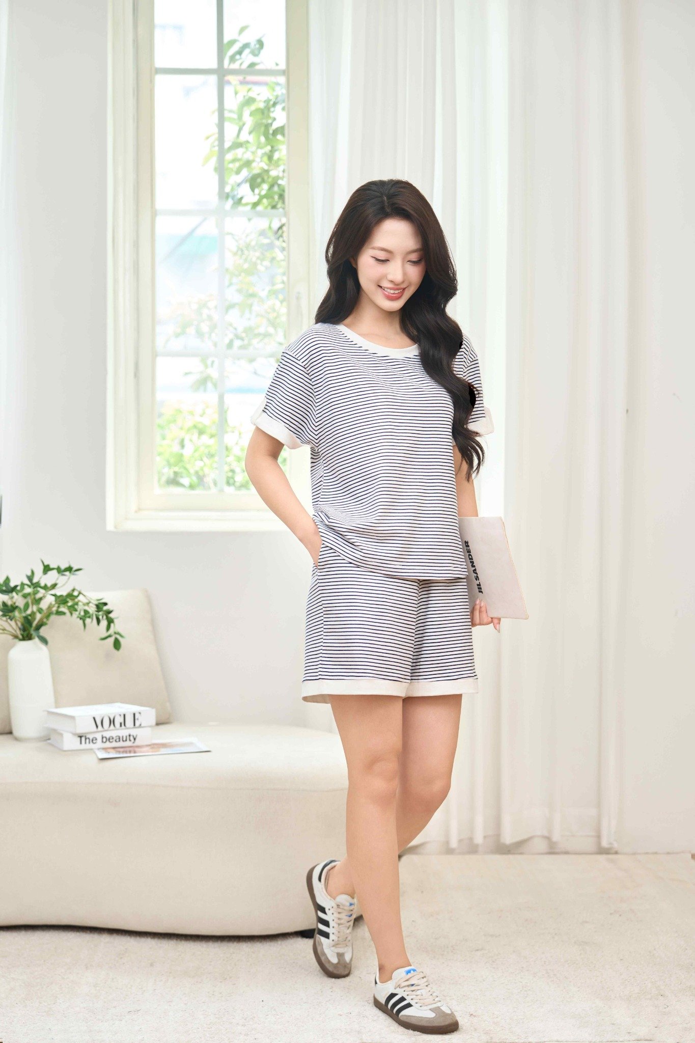 Phân biệt Loungewear với Đồ ngủ (Sleepwear) và Đồ mặc ở nhà thông thường (Homewear)