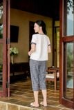  Bộ lửng mặc nhà nữ Cardina chất liệu đũi bamboo cổ trụ phối 