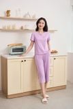  Bộ cotton nữ quần lửng tay xoắn túi ngực thêu hình 