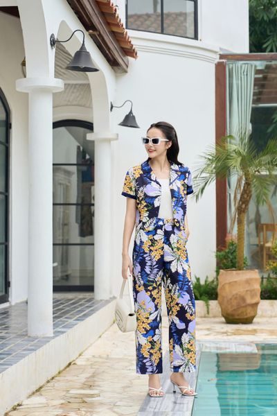 Bộ đũi nữ hoạ tiết thanh lịch dáng quần dài cổ vest có phối