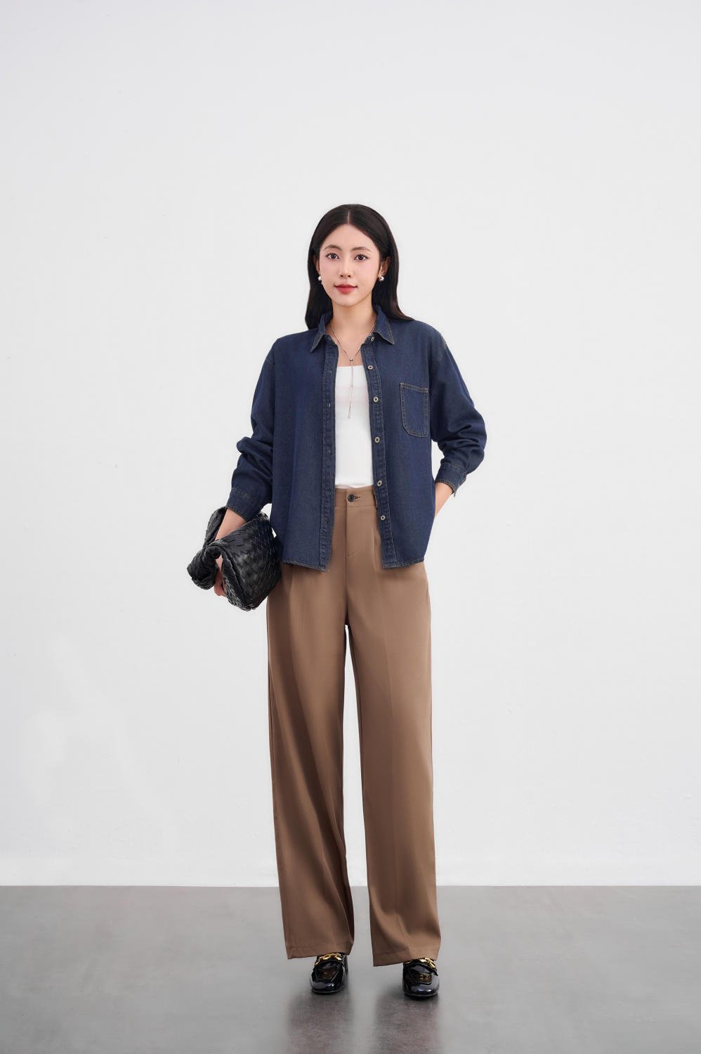 cách phối quần tây áo sơ mi nữ