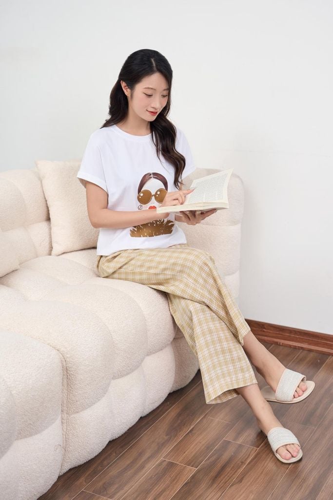  Bộ cotton kẻ tay liền quần suông trẻ trung, năng động 