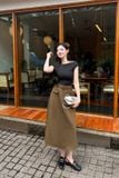  Chân váy midi dáng chữ A bổ mảnh kèm đai rời 