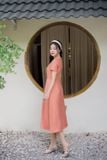  Đầm dáng A chất đũi cổ tròn giọt lệ thêu hoa vai túi sườn 