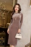  Đầm nhung tăm dáng ôm dài tay cổ đức cutout phong cách 