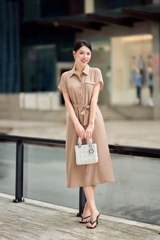 Đầm sơ mi suông dáng tay liền thắt eo chất đũi mềm mại