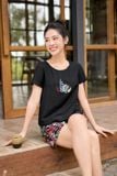  Bộ đồ mặc nhà chất đũi thoáng mát hoạ tiết thêu cổ thuyền phối quần đùi 