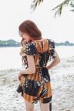  Jumpsuit ngắn giả váy chất liệu tơ tằm, kiểu dáng vai bèo quần đùi quyến rũ hiện đại 