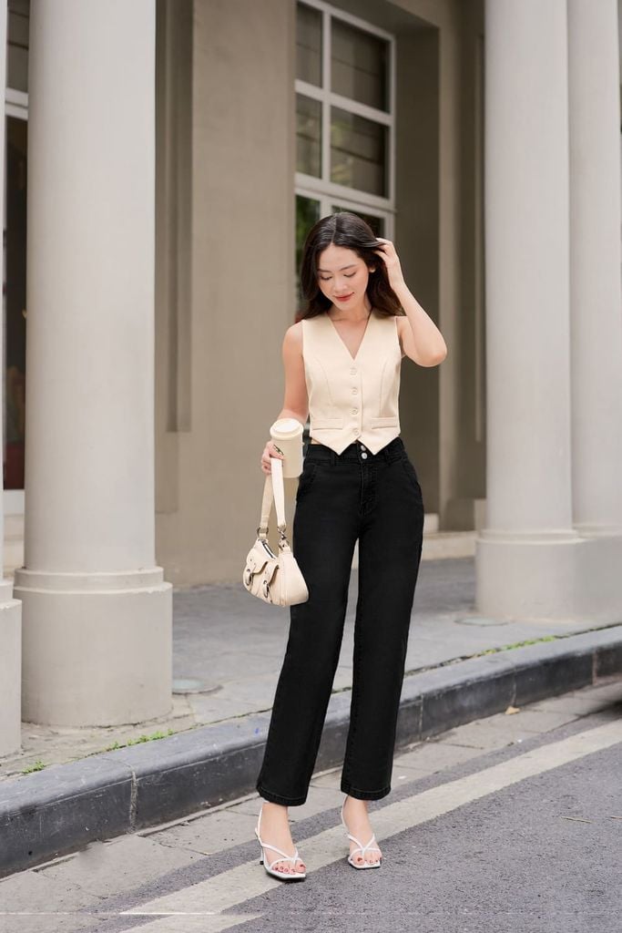  Quần jean ống đứng cạp cao hai cúc Cardina 