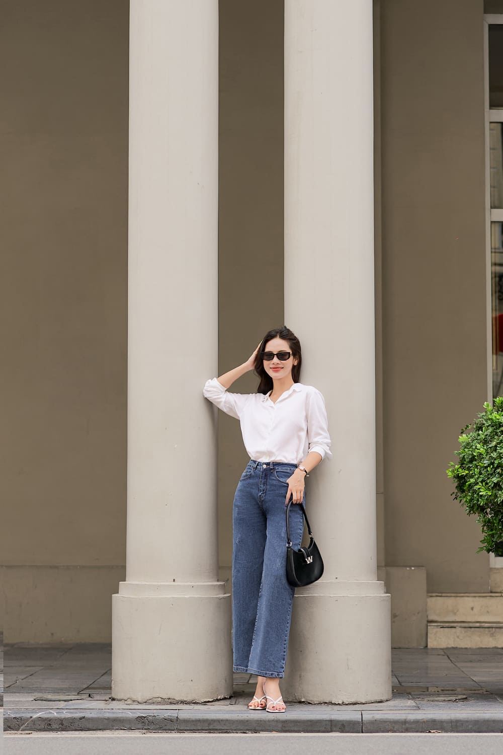 Quần jean xanh phối với áo màu gì đẹp