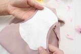 Quần lót nữ Cardina dòng Younger vải su lạnh thiết kế không đường may vạt chéo viền sóng 