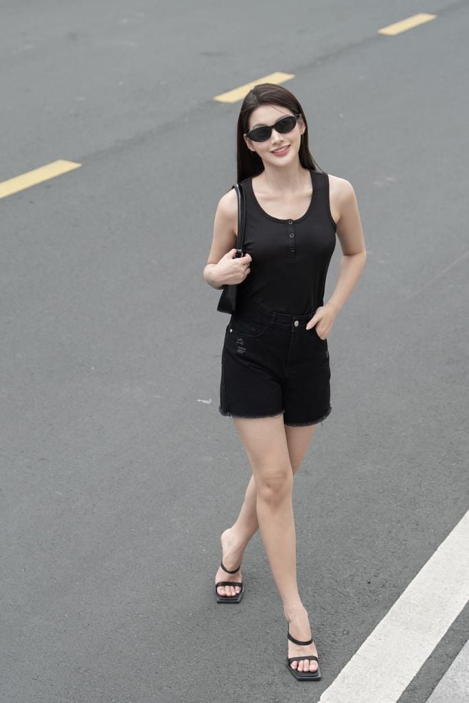  Quần short jean nữ Cardina form dáng A cạp cao 