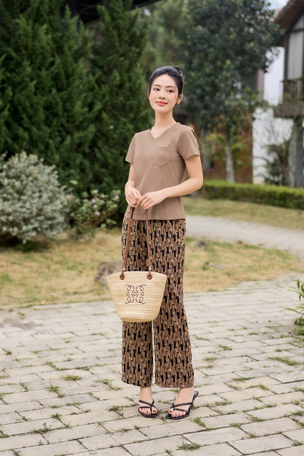 chọn quần áo cho mẹ 60 tuổi
