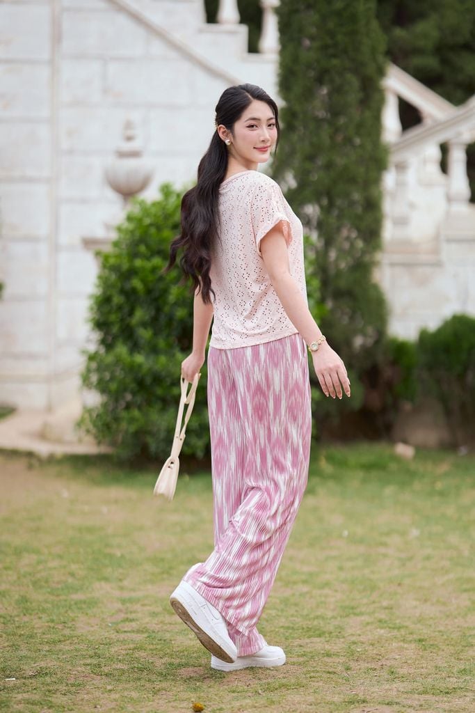  Quần suông nữ chất liệu lụa băng dập ly họa tiết 