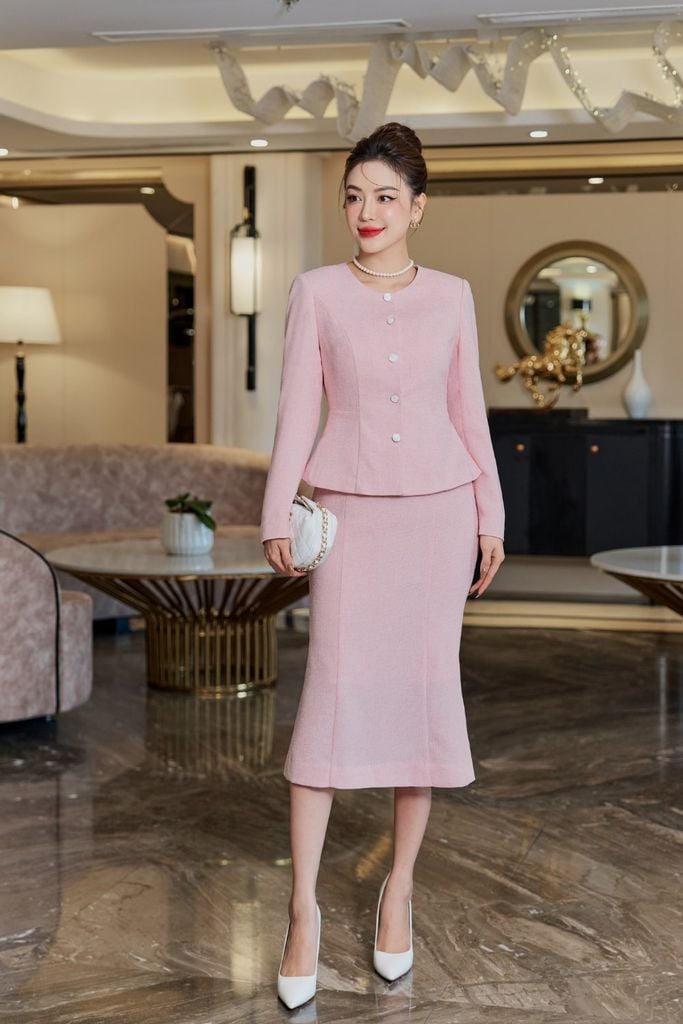  Bộ đồ công sở nữ chất dạ cúc cài cổ tròn phối chân váy đuôi cá thanh lịch 