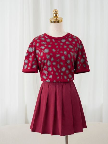  Set áo cotton lơ vê họa tiết chân váy xếp ly 