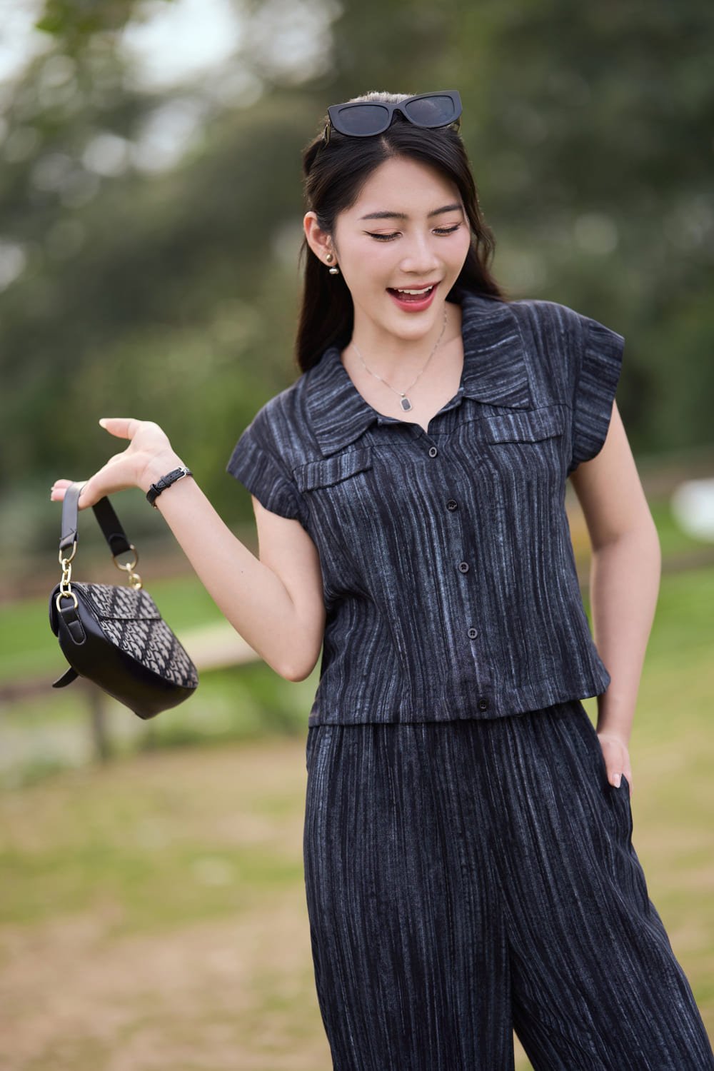 vai rộng bắp tay to nên mặc gì