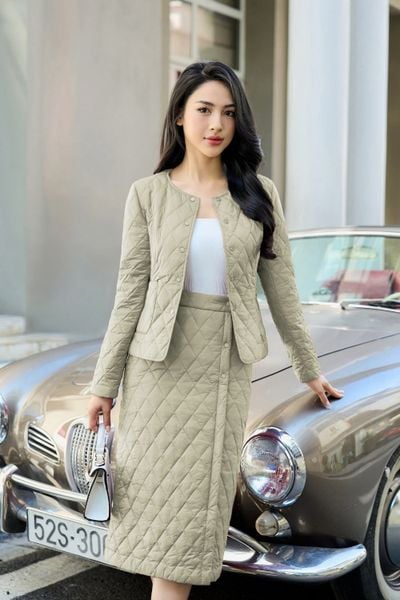  Chân váy phao chần trám tà lệch dáng đứng hàng thiết kế Cardina 