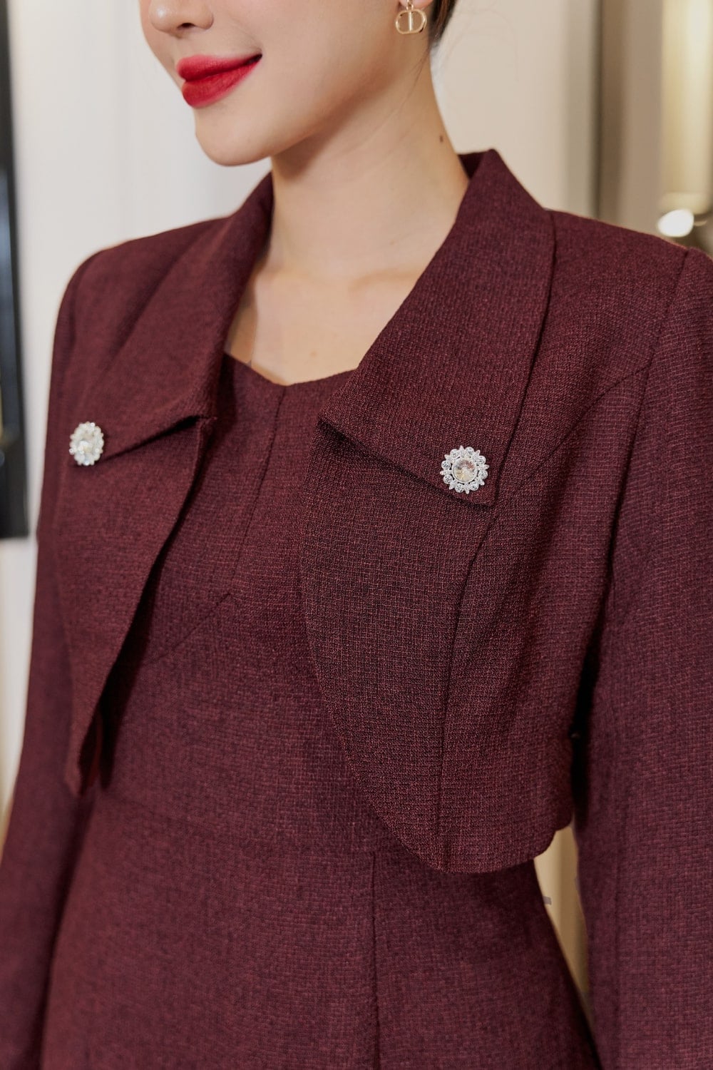 Kiểm tra và chuẩn bị kỹ lưỡng trước khi giặt áo dạ tweed