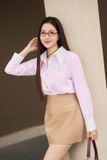  Áo sơ mi nữ chất thô kẻ cổ nhạn thêu chuồn chuồn 