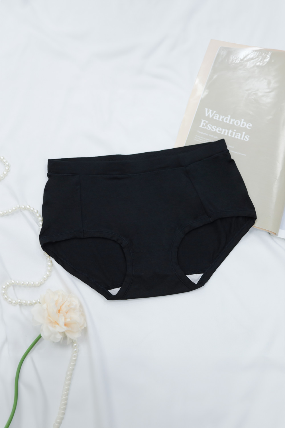 Lợi ích và tác hại của việc mặc quần lót khi ngủ