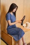  Đầm thiết kế vải jean dáng A cúc trước thanh lịch, chun eo trẻ trung 