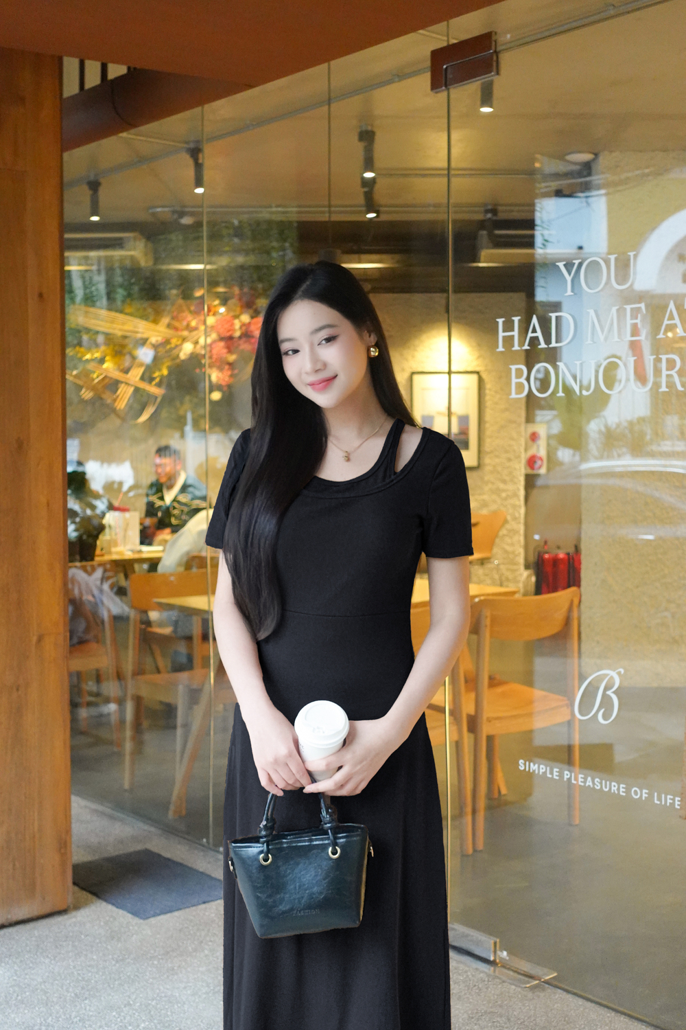 Đầm suông nữ chất liệu cotton cách điệu 2 cổ cá tính