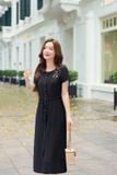  Đầm suông chất đũi rút eo cỏ tròn phối cúc NOHU 2026 