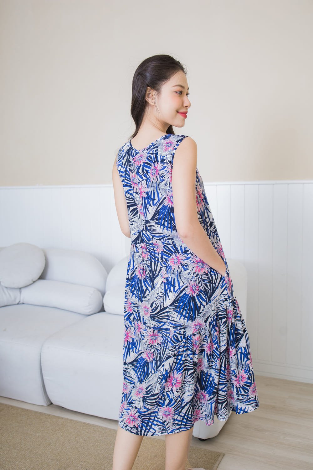 váy màu xanh nước biển