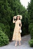  Đầm maxi xòe hoa nhí chất liệu chiffon cổ V 