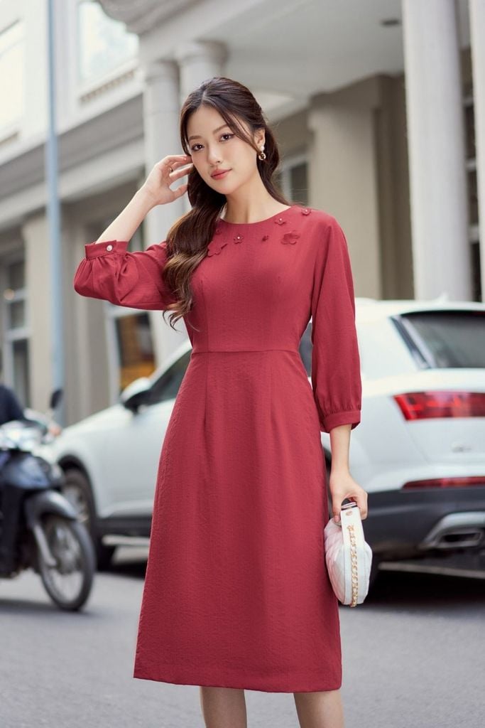  Đầm chữ A chất liệu đũi Nhật tay lỡ đính hoa 3D nhẹ nhàng, duyên dáng 