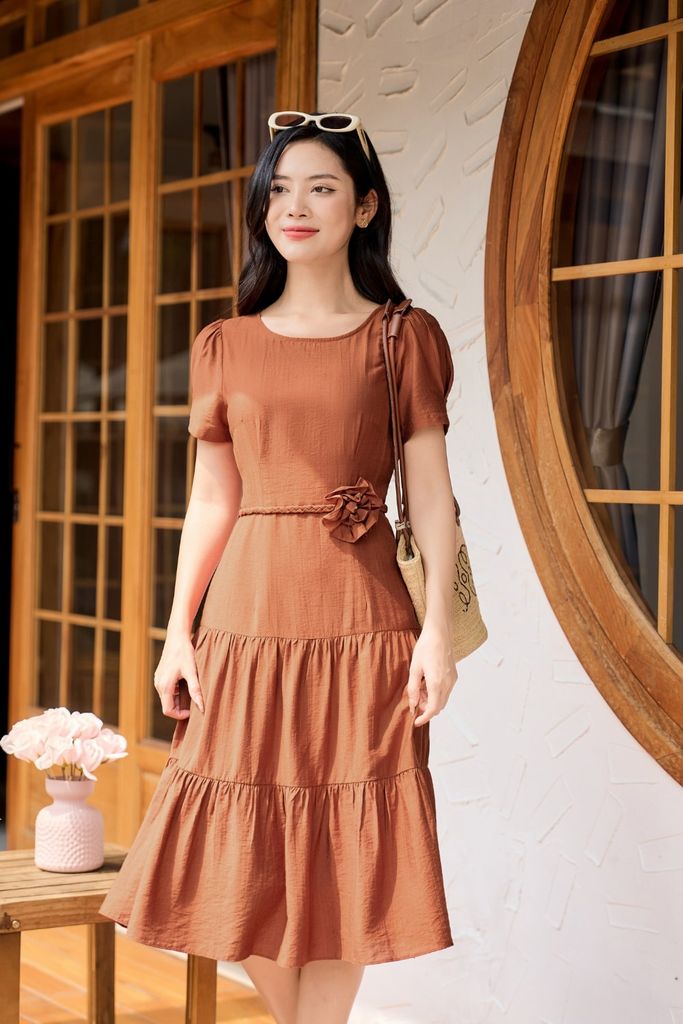  Đầm xòe cổ tròn tay ngắn chất liệu đũi bamboo kèm đai eo hoa 