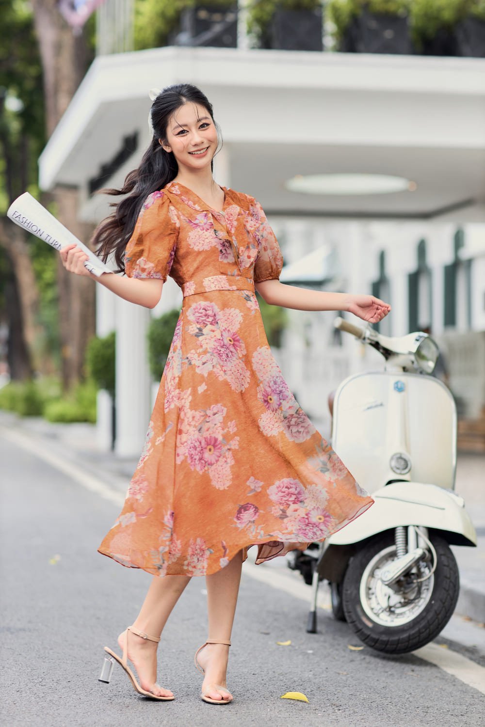 Váy thiết kế dáng xoè chất tơ dáng cổ tim bầu 2 tầng bèo tay chuông Cardina