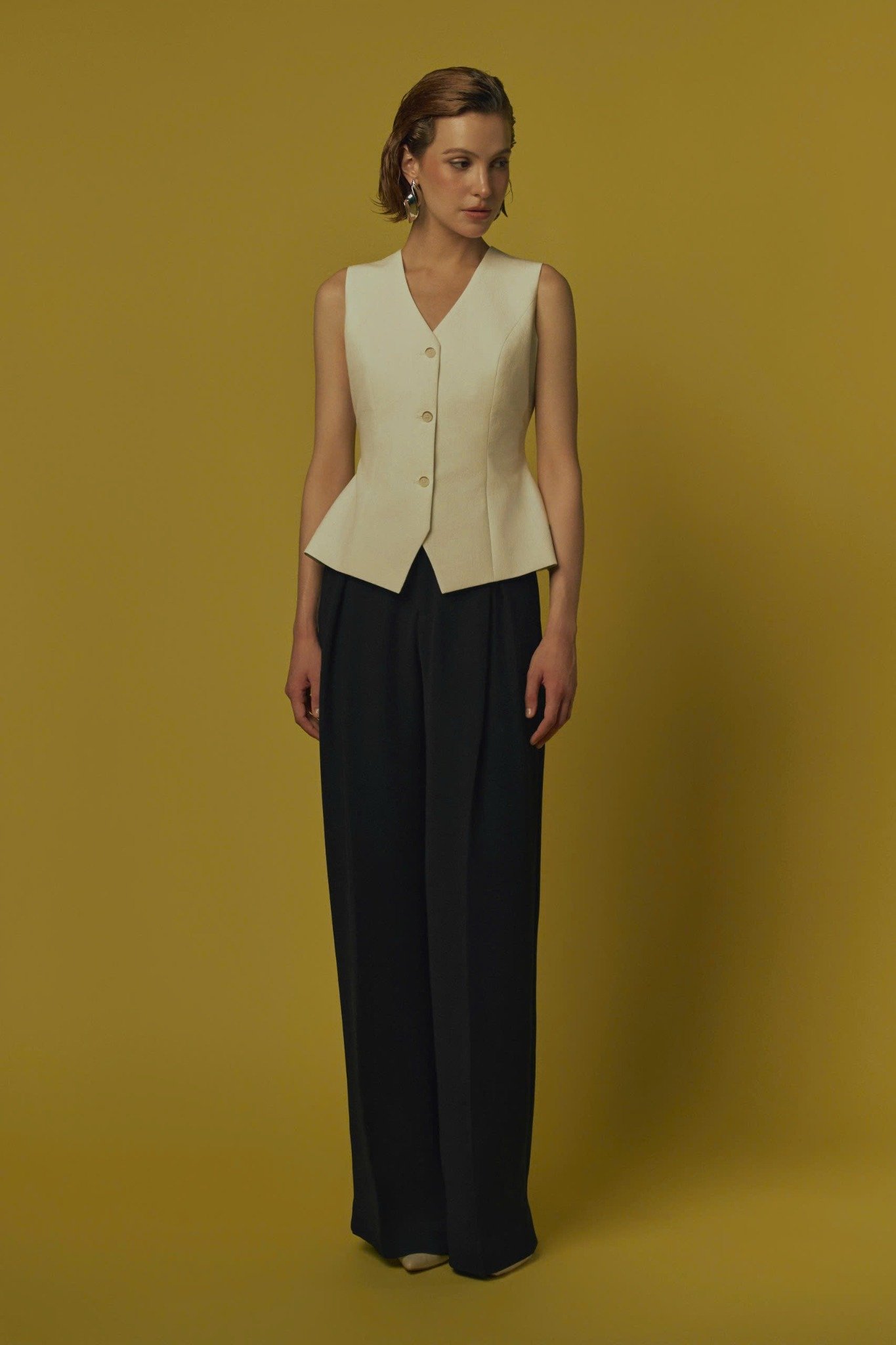  SCULPTED TAILORED VEST 