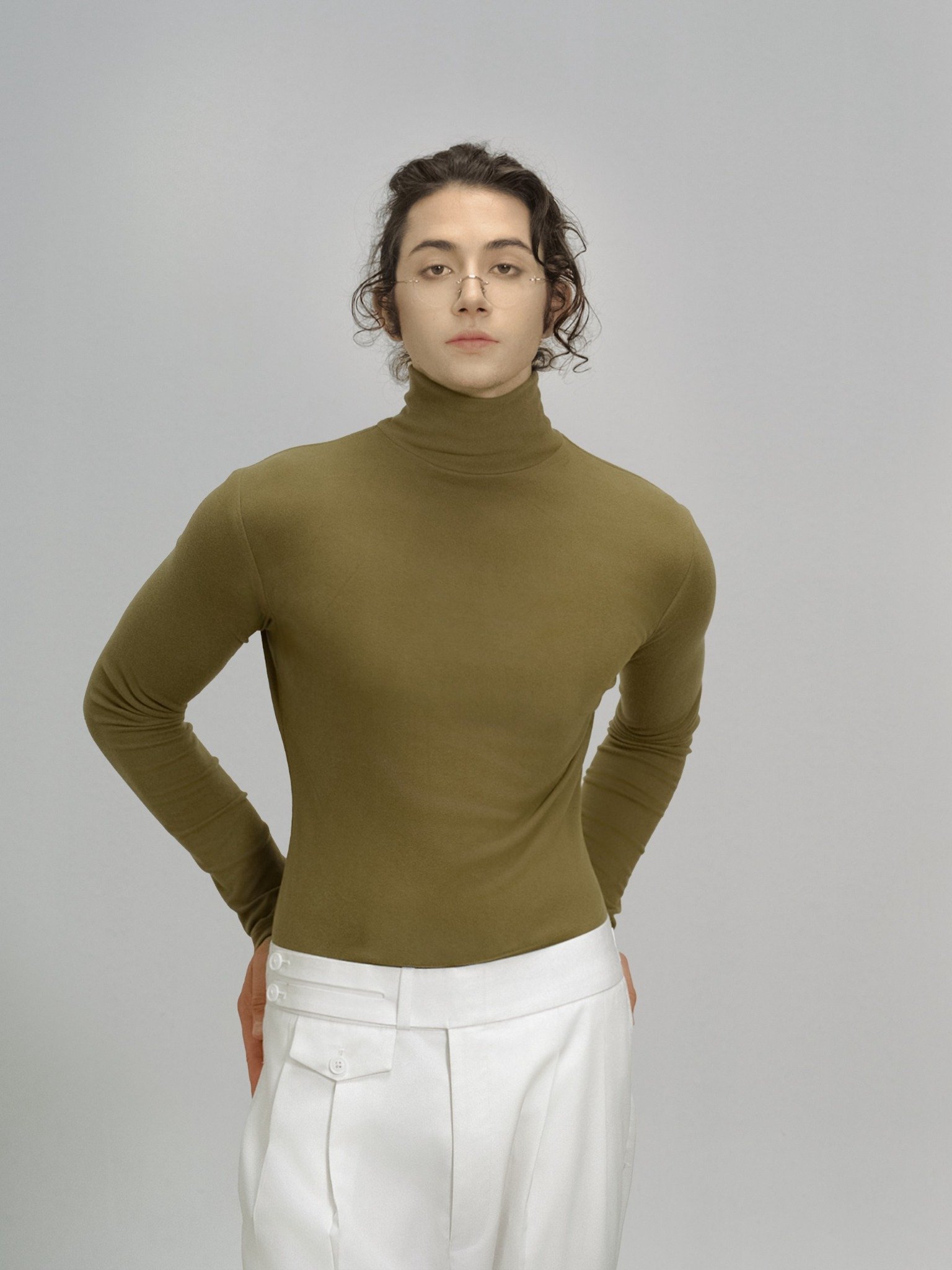  HERITAGE OLIVE TURTLENECK SWEATER 