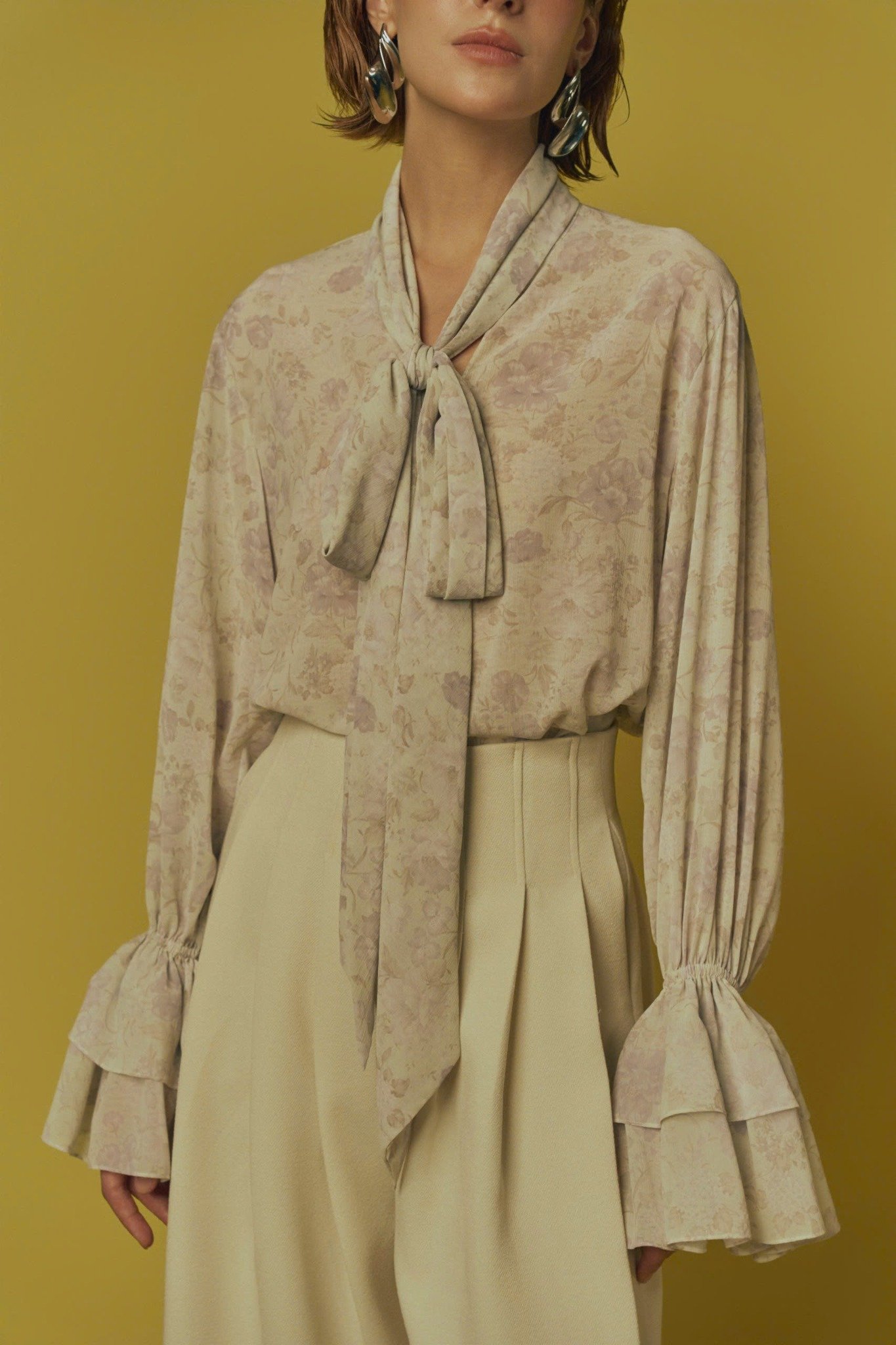  PETAL RUFFLE-PRINTED BLOUSE 