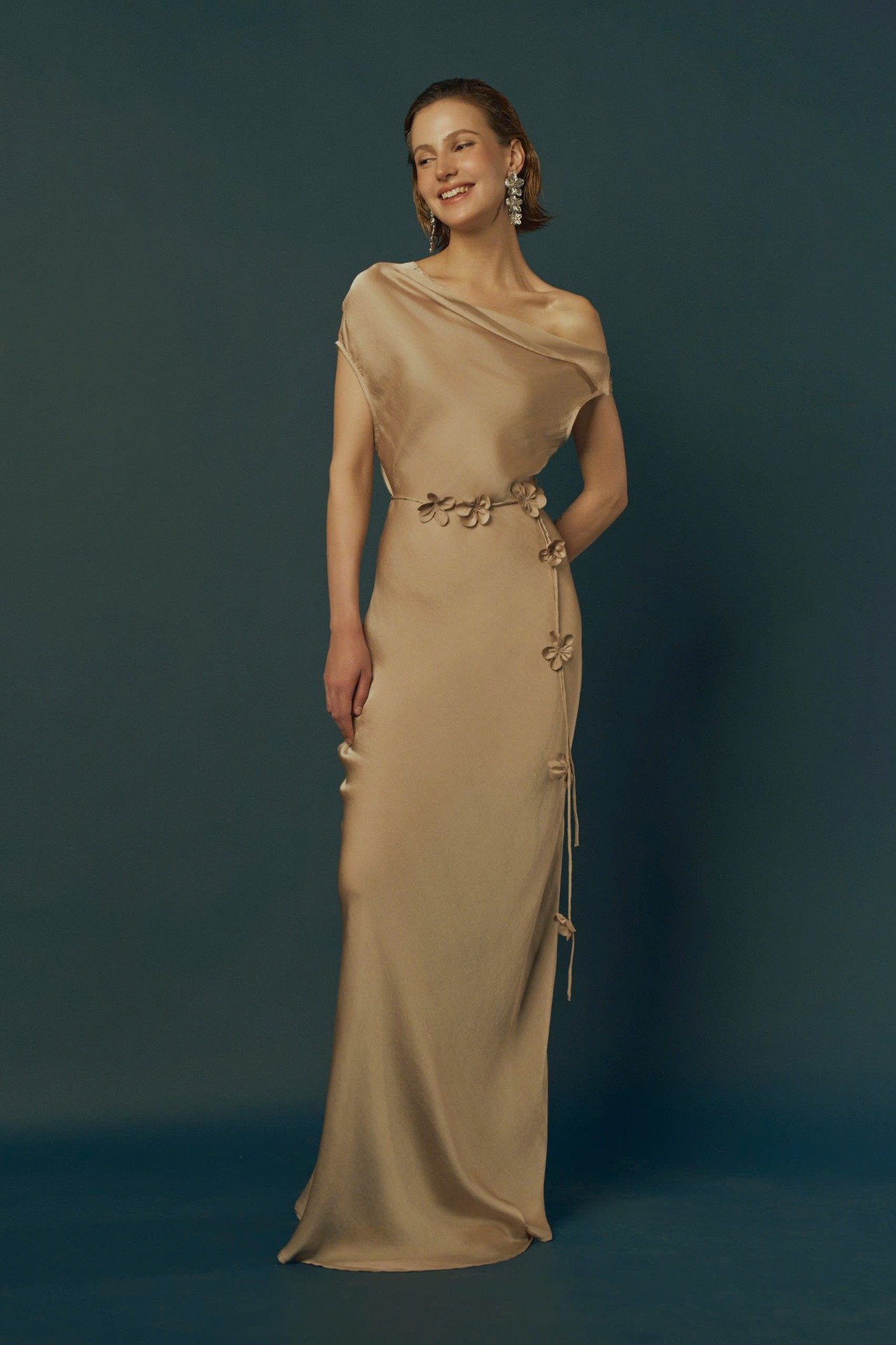  GOLDEN BLOOM-DRAPED GOWN 