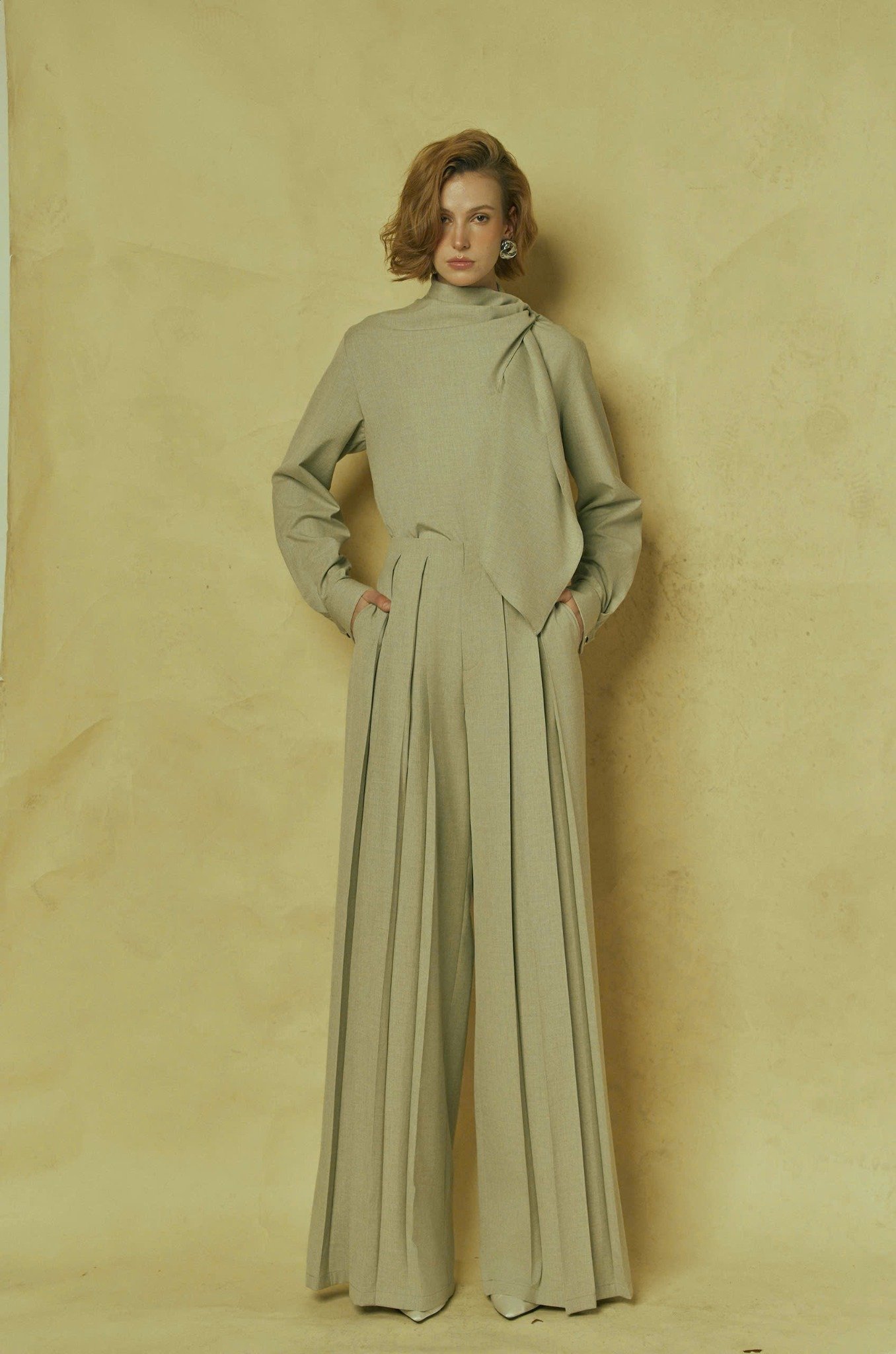  SERENE WIDE-LEG TAILORED TROUSERS 