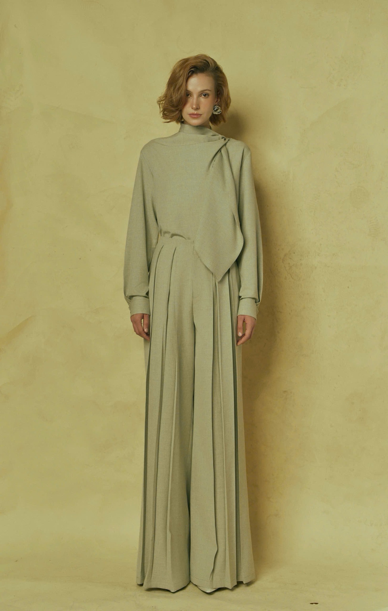  SERENE WIDE-LEG TAILORED TROUSERS 