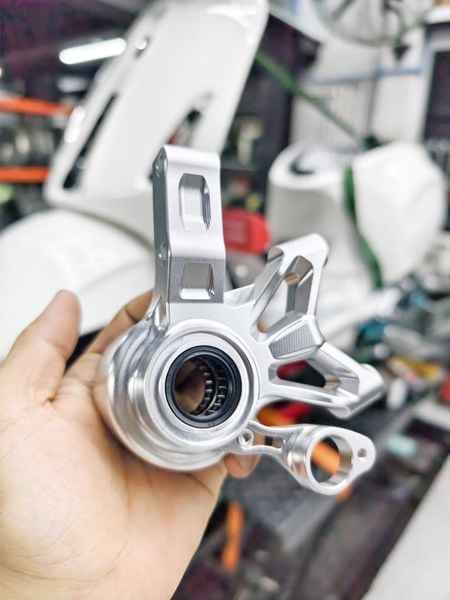  Gá heo Moto3 TR Factory cho Vespa 