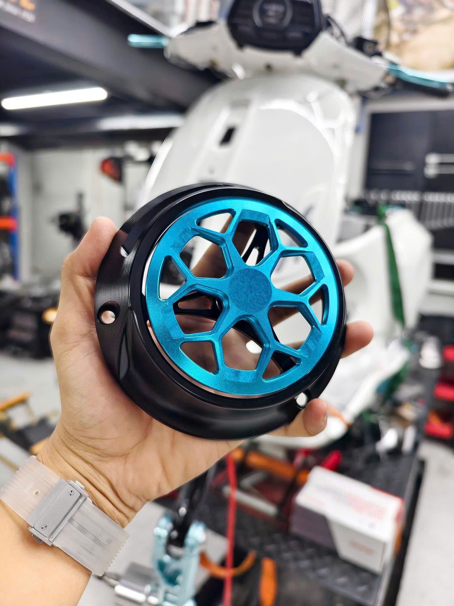  Ốp quạt CNC TR Factory cho Vespa 