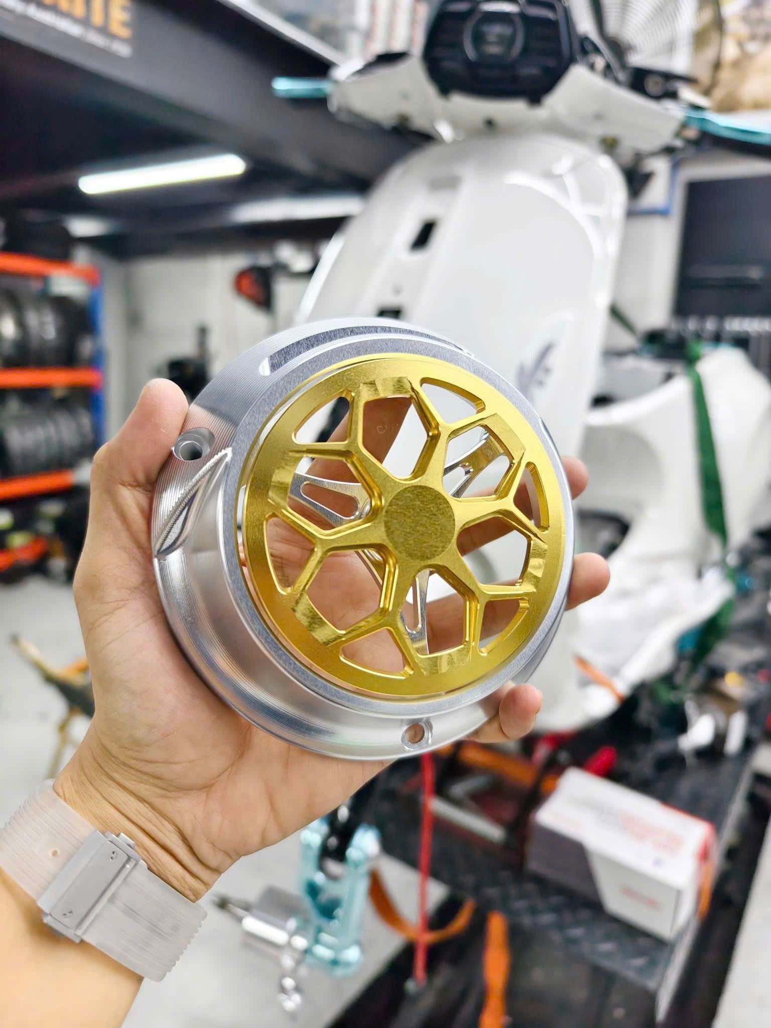  Ốp quạt CNC TR Factory cho Vespa 