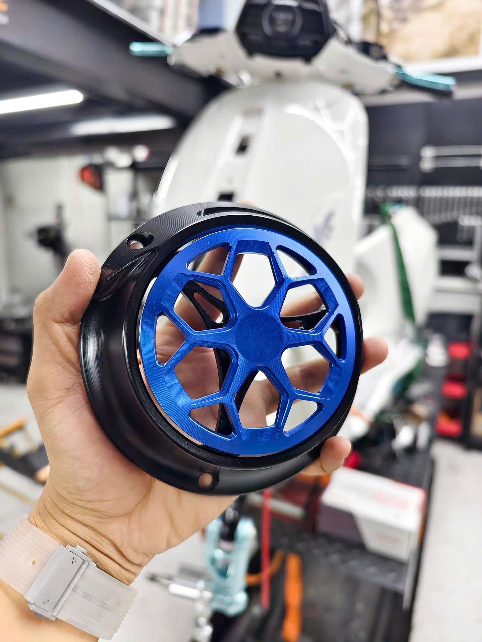  Ốp quạt CNC TR Factory cho Vespa 