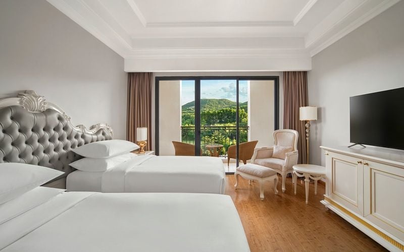 Nha Trang Marriott Resort & Spa Hòn Tre (Trọn Gói Ăn Uống Vui Chơi)