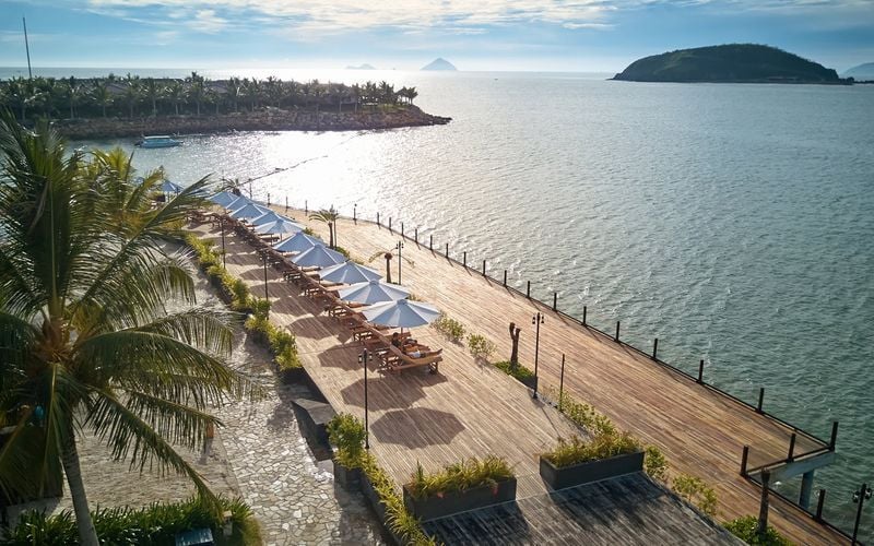 villa Vĩnh Nguyên Nha Trang có hồ bơi không