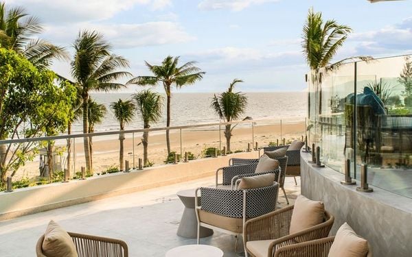 Bãi biển tại Angsana Hồ Tràm