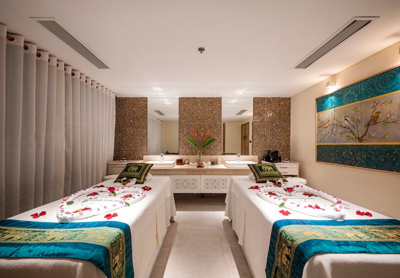 Dusit Princess Moonrise Beach Resort Phú Quốc